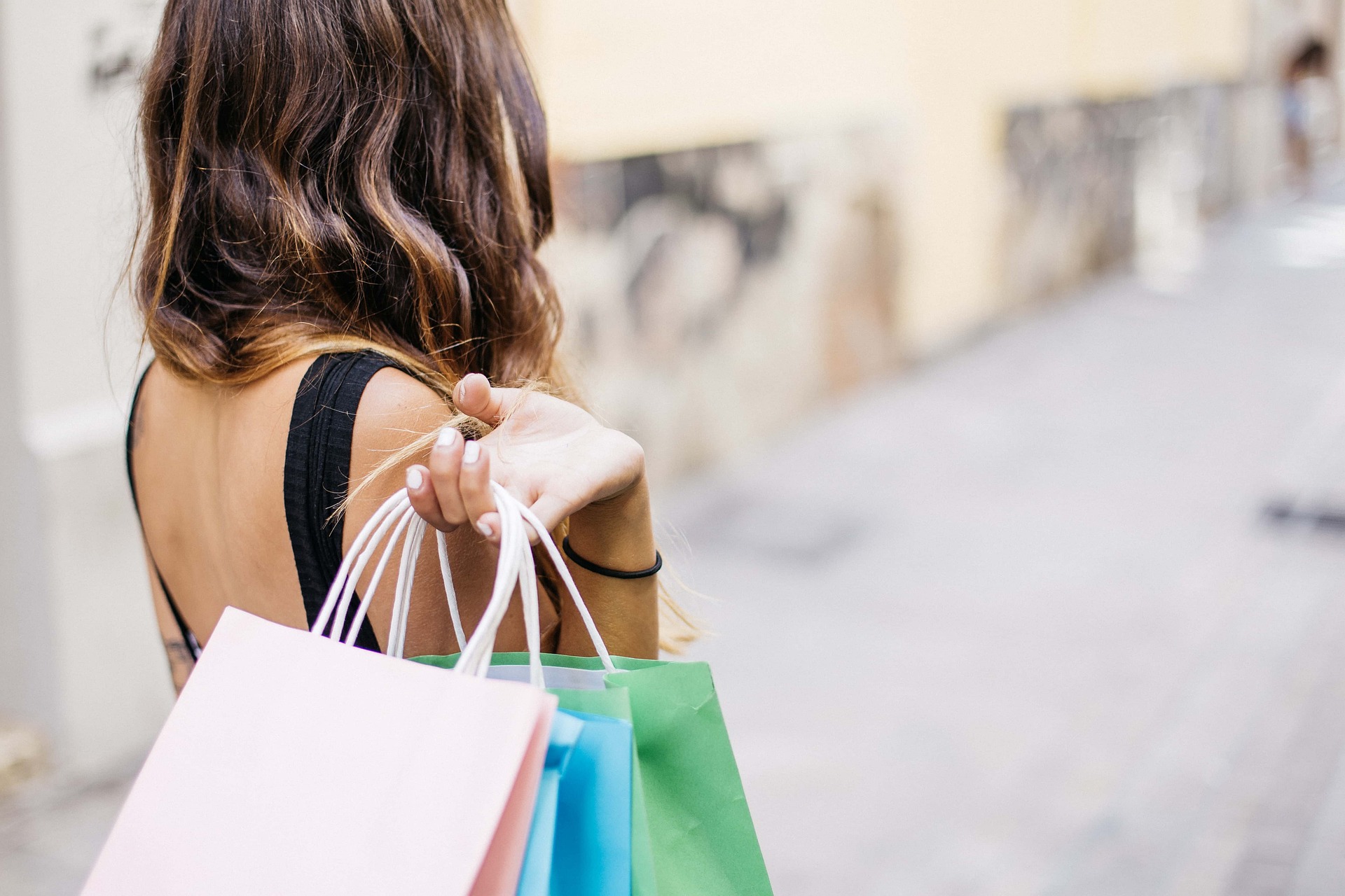 New Research: Consumers Willing to Spend More in Sales at the Start of the Month